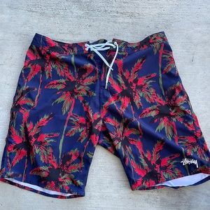 Stüssy Mens navy & red Swim Trunks/Shorts size 32